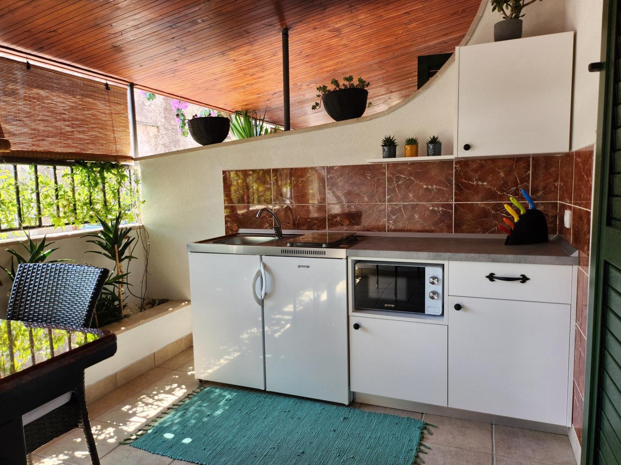 Apartmani Dijana Podgora Exterior photo